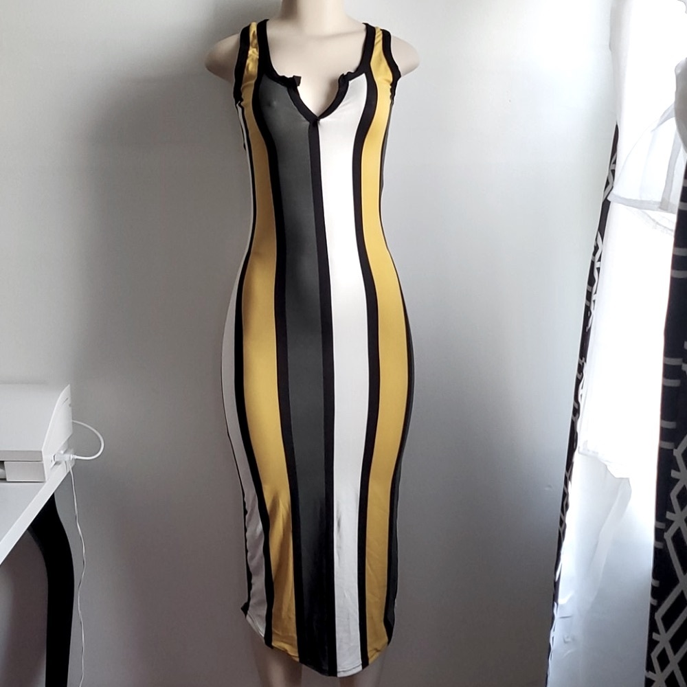 Strip Dress Brand New - Picture 2 of 8